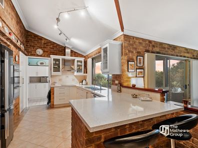 3 Oberon Grove, Mount Nasura WA 6112