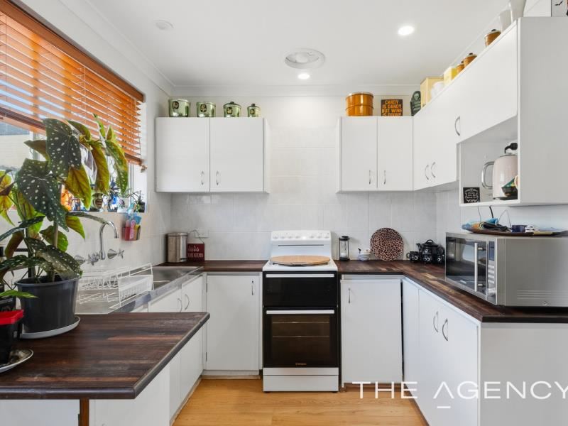 42B Eynesford Street, Gosnells WA 6110