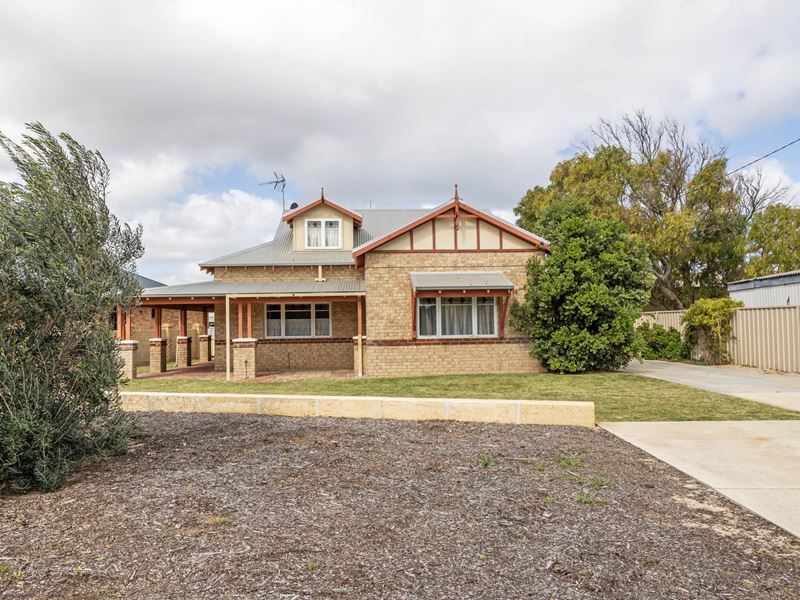 4 Whitburn Place, Jurien Bay
