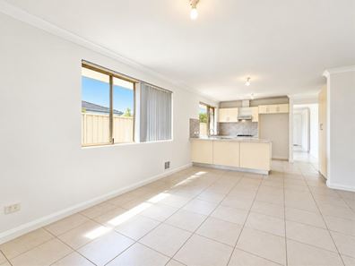 28 Andrea Way, Queens Park WA 6107