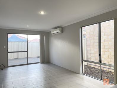 10 Belches Loop, Seville Grove WA 6112