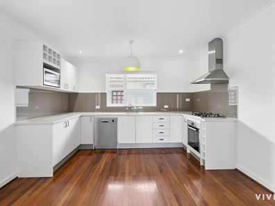 8 Shallow Street, Spearwood WA 6163