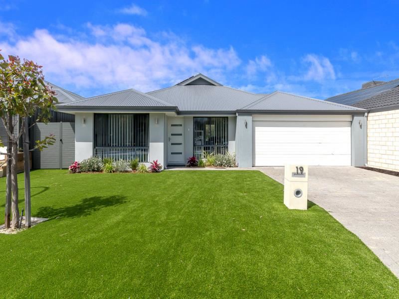 19 Norite Road, Piara Waters WA 6112