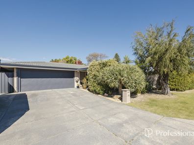 19 Burham Court, Marangaroo WA 6064