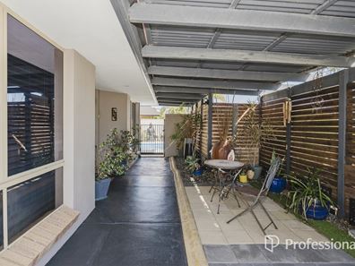 19 Burham Court, Marangaroo WA 6064
