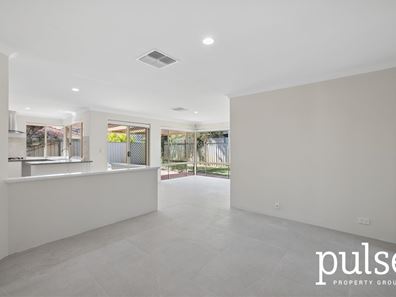 3/16 Marjorie Avenue, Shelley WA 6148