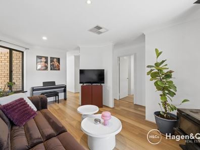 3/8 Colin Road, Scarborough WA 6019