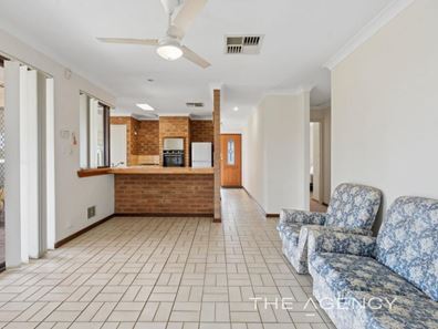 8 Norfolk Lane, Ballajura WA 6066