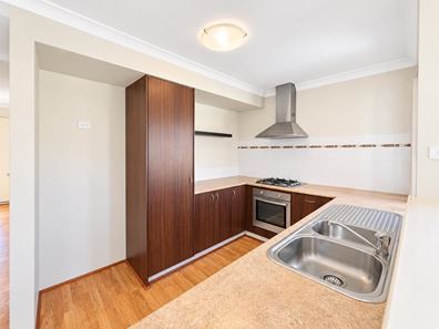 1/35 Henry Street, East Cannington WA 6107