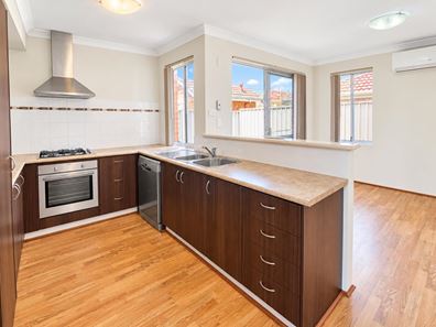 1/35 Henry Street, East Cannington WA 6107