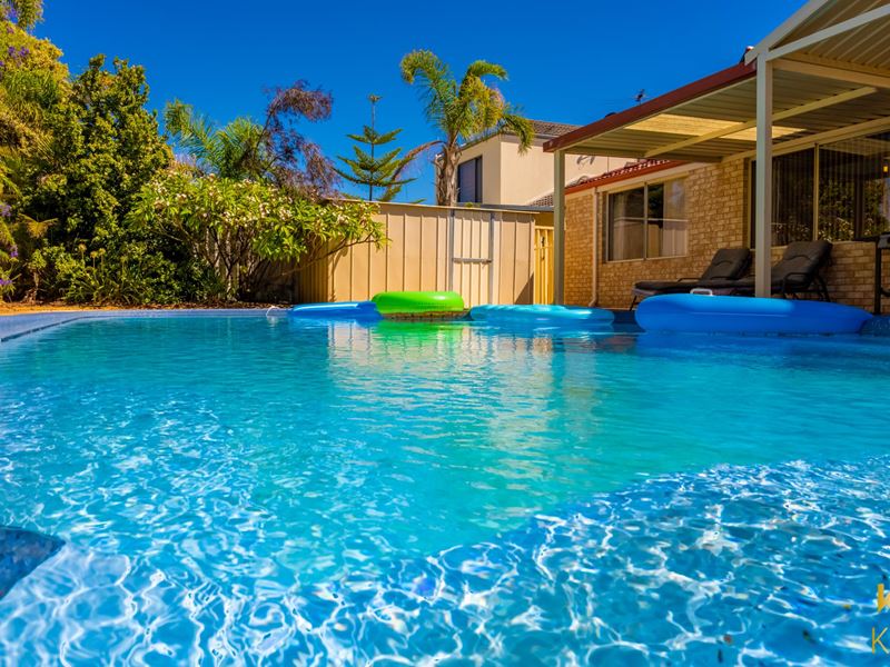 11 Salamanca Pkwy, Port Kennedy WA 6172