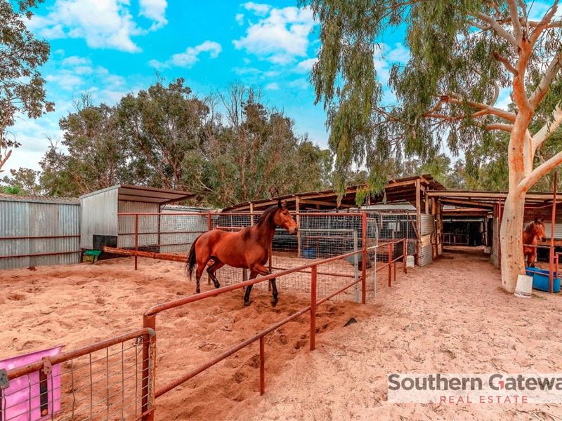 2 George Beacham Way, Pinjarra WA 6208