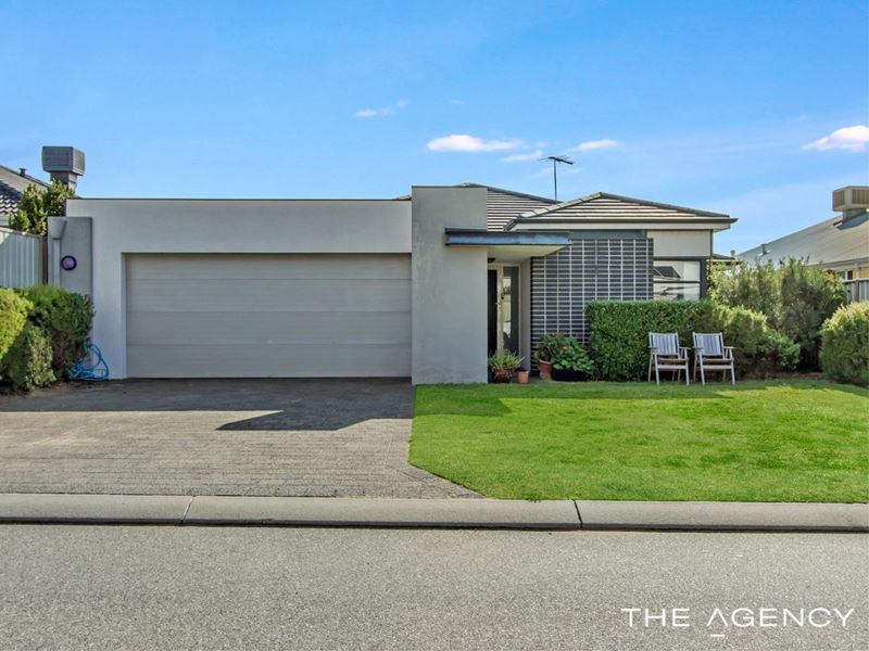 10 Carcione Avenue, Secret Harbour WA 6173