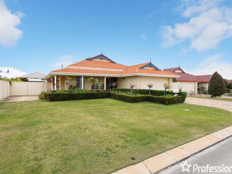 10 Ashdown Parade, Canning Vale WA 6155