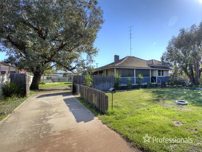 24 Mitchell avenue, Northam WA 6401