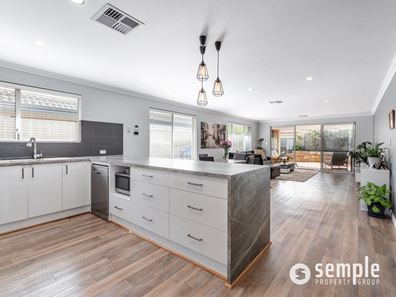 18 Medawar Loop, Piara Waters WA 6112
