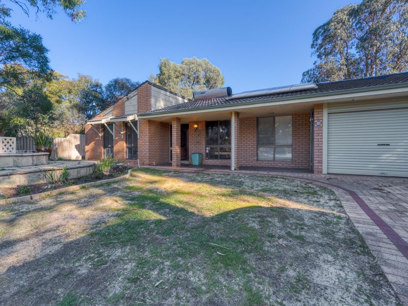 9 Homestead Road, Gosnells WA 6110