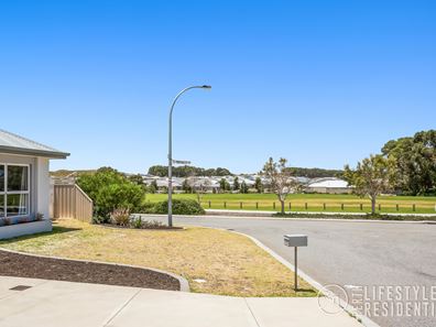 17 Gemfish Street, Two Rocks WA 6037