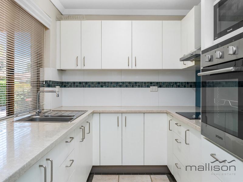 8/21 Copperwaite Road, Kardinya