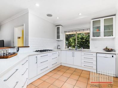 8 River Street, Bassendean WA 6054