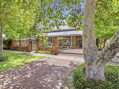 10 Evelyn Road, Claremont WA 6010