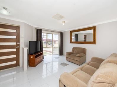 21 Hillcrest Court, Port Kennedy WA 6172