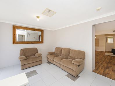 21 Hillcrest Court, Port Kennedy WA 6172