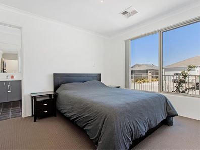 87 Bellas Circuit, Piara Waters WA 6112