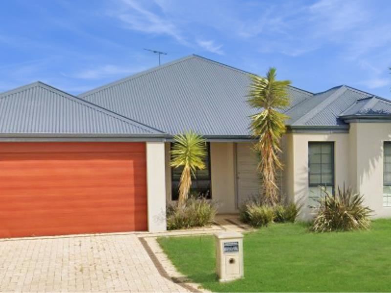 24 Goshawk Street, Tapping