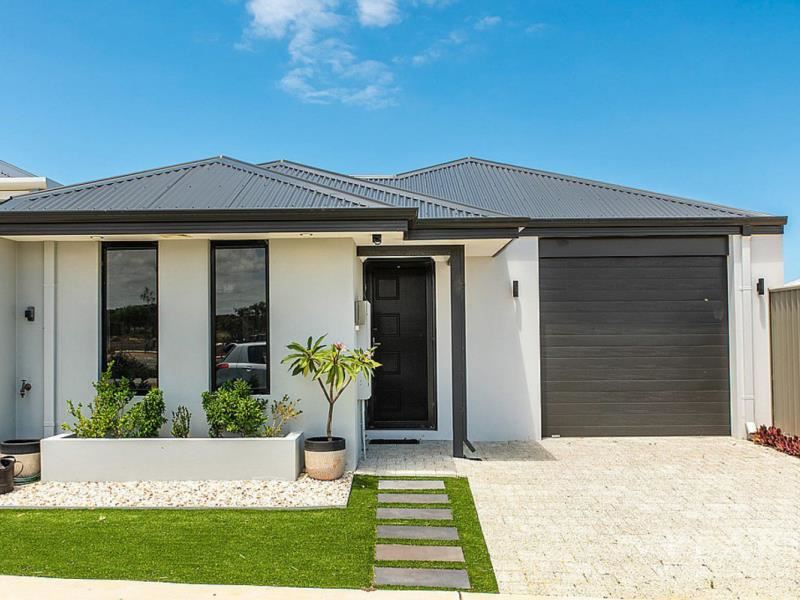 25 Verdigris Loop, Eglinton