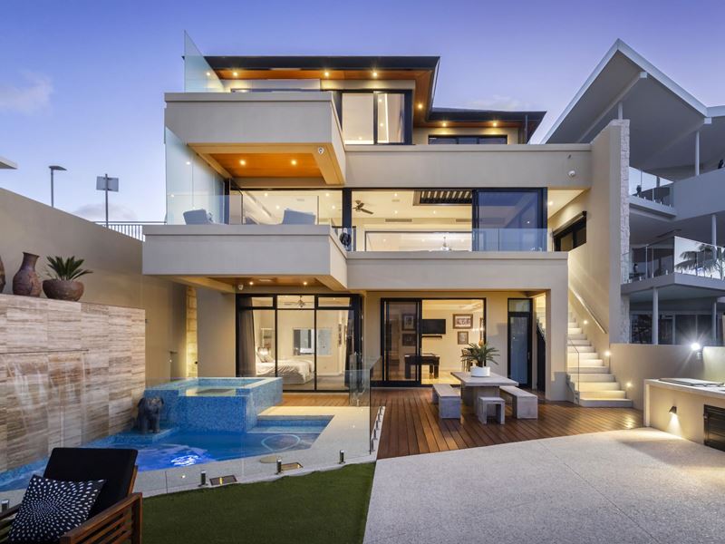 2 Southampton Lane, Mindarie