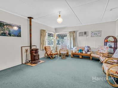 16 Thera Street, Falcon WA 6210
