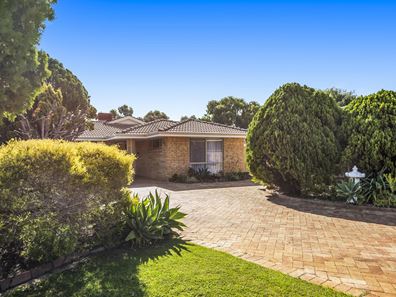 16b St Clair Place, Cooloongup WA 6168