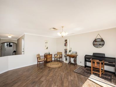16b St Clair Place, Cooloongup WA 6168