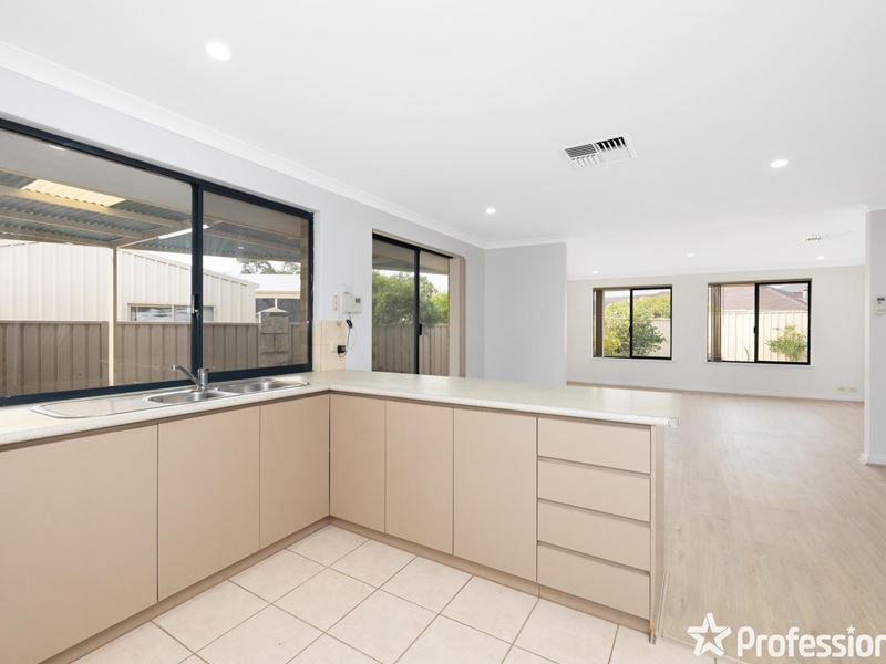 28 The Bridgeway, Canning Vale
