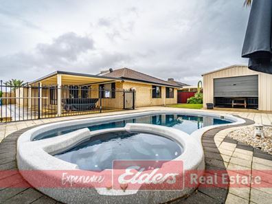 37 Salamanca Parkway, Port Kennedy WA 6172