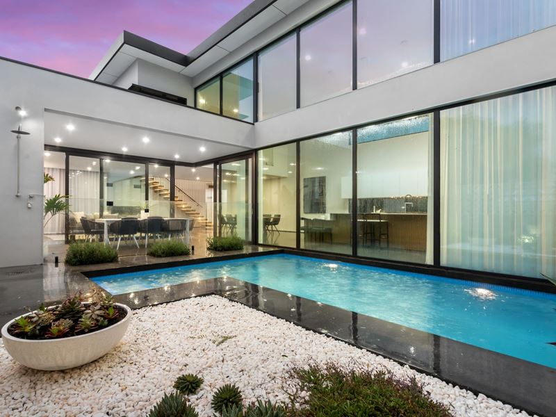 3 Lakeway Street, Claremont