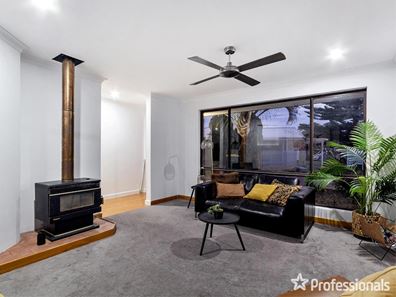 8B Portsea Place, Cooloongup WA 6168