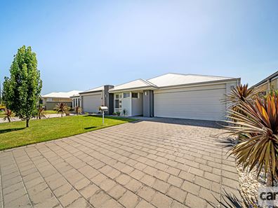 27 Ontario Grove, Success WA 6164