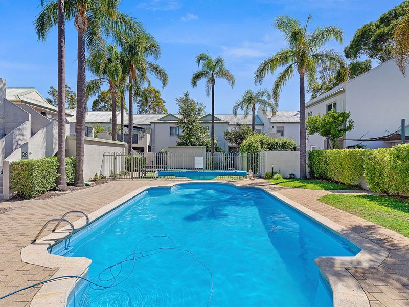 25/2 Waterway Court, Churchlands