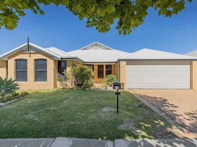 11 Dunsfold Street, Butler WA 6036