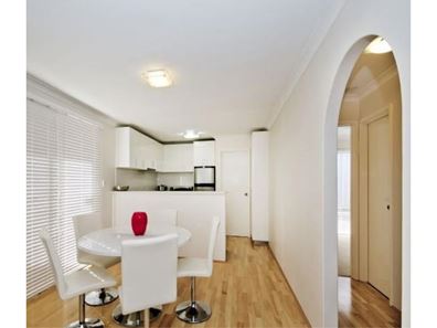 2/77 Tyler Street, Joondanna WA 6060