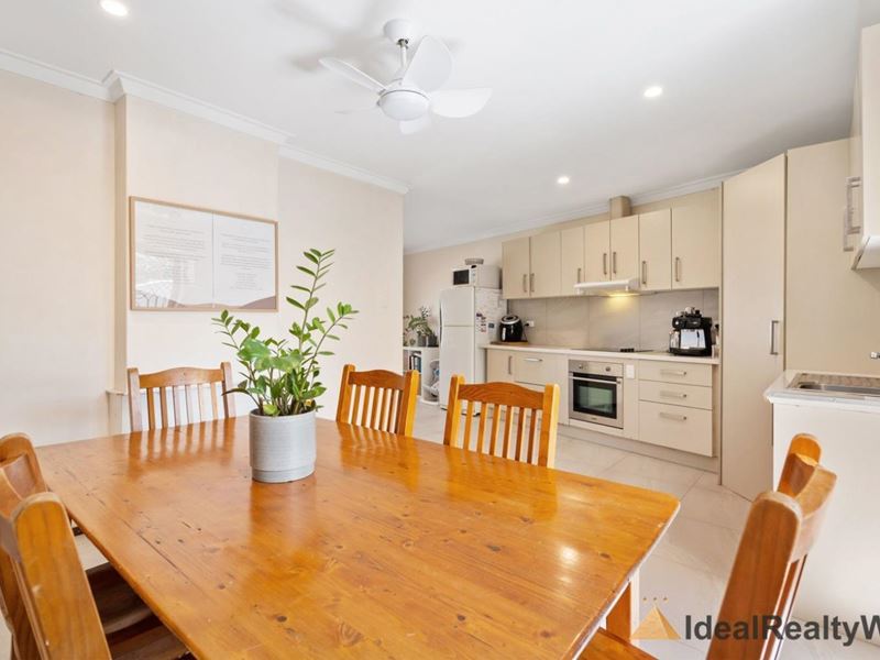 454 Riverton Drive, Riverton
