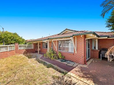 1/34 Mallard Way, Cannington WA 6107