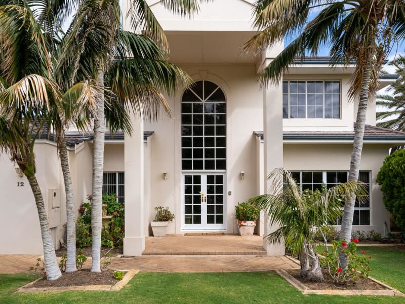 12 Beechwood Grove, Hillarys