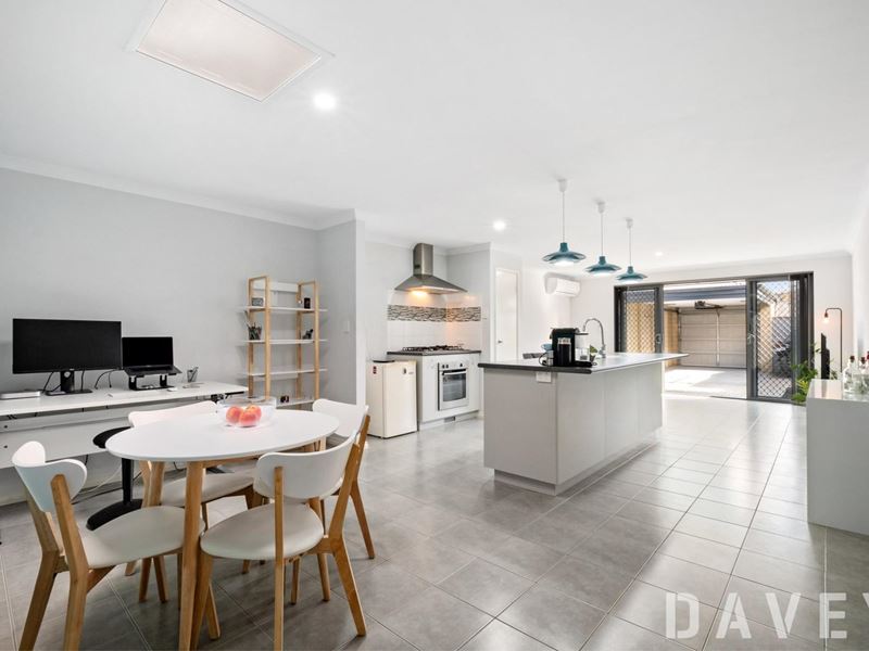 83 Grassdale Parkway, Ellenbrook