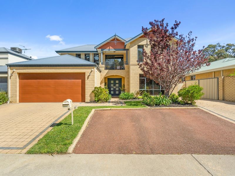 65 Bellavista Parade, Meadow Springs