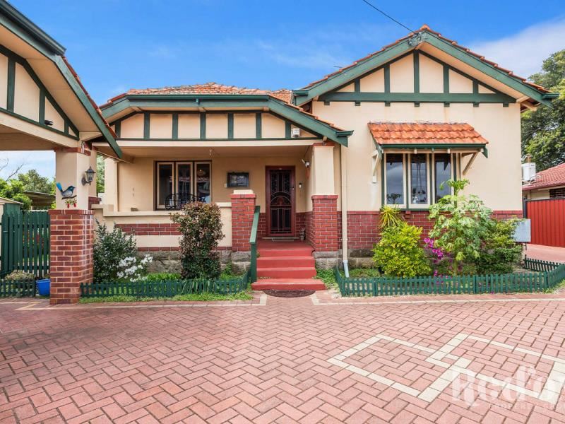 94 Grand Promenade, Bedford