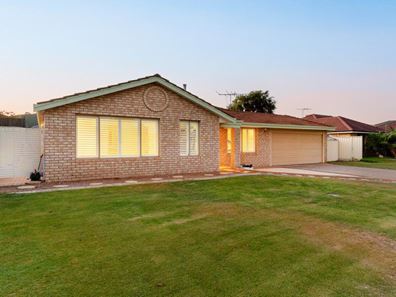 24 Pollard Way, Warnbro WA 6169