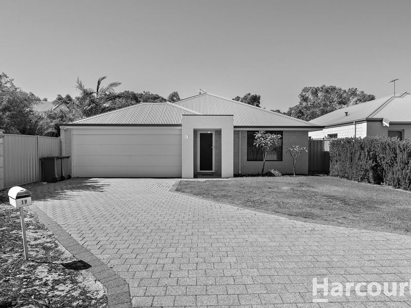 19 Rochdale Circle, Meadow Springs